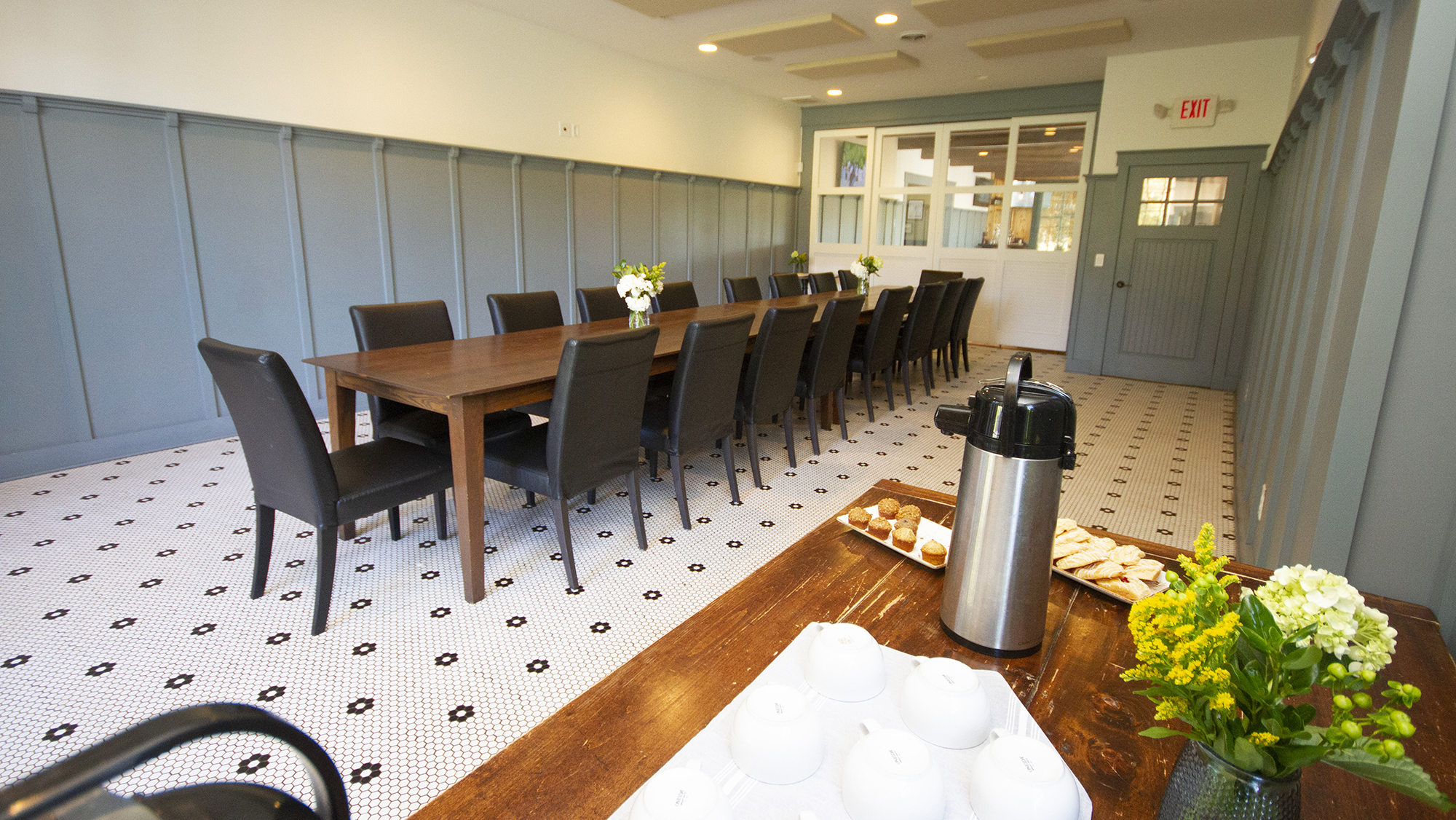 Tile room set for a meeting